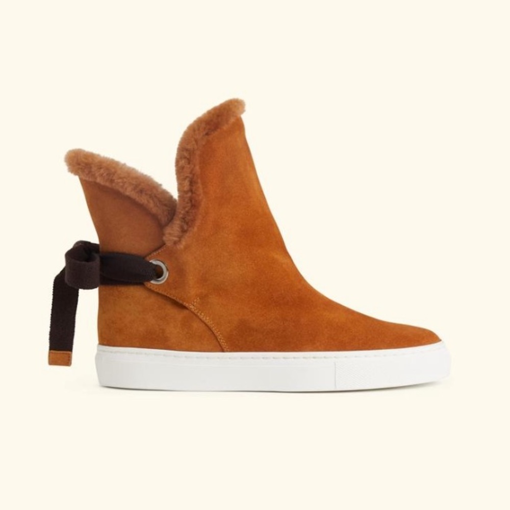 M. Gemi Cerchio Bootie in Cocoa, Suede Size 11